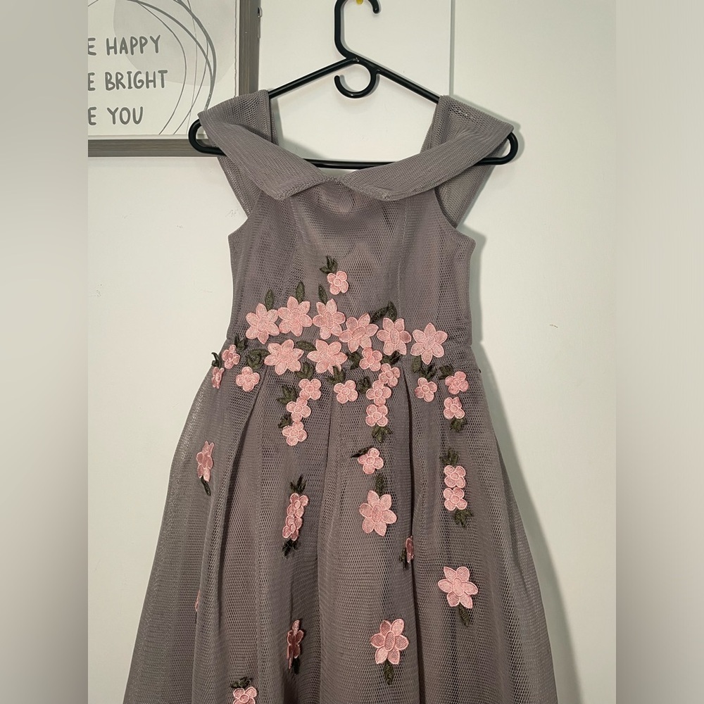 Grey dress, small size